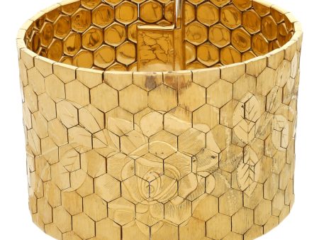 Brazalete eslabón articulado labrado en oro amarillo 18 kilates. Online Hot Sale