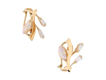 Aretes diseño especial con perlas y circonias en oro amarillo 14 kilates. Online Hot Sale